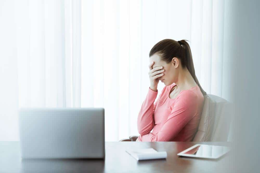 lagunashoresrecovery-What-Is-Gabapentin-photo-of-a-woman-feeling-dizzy