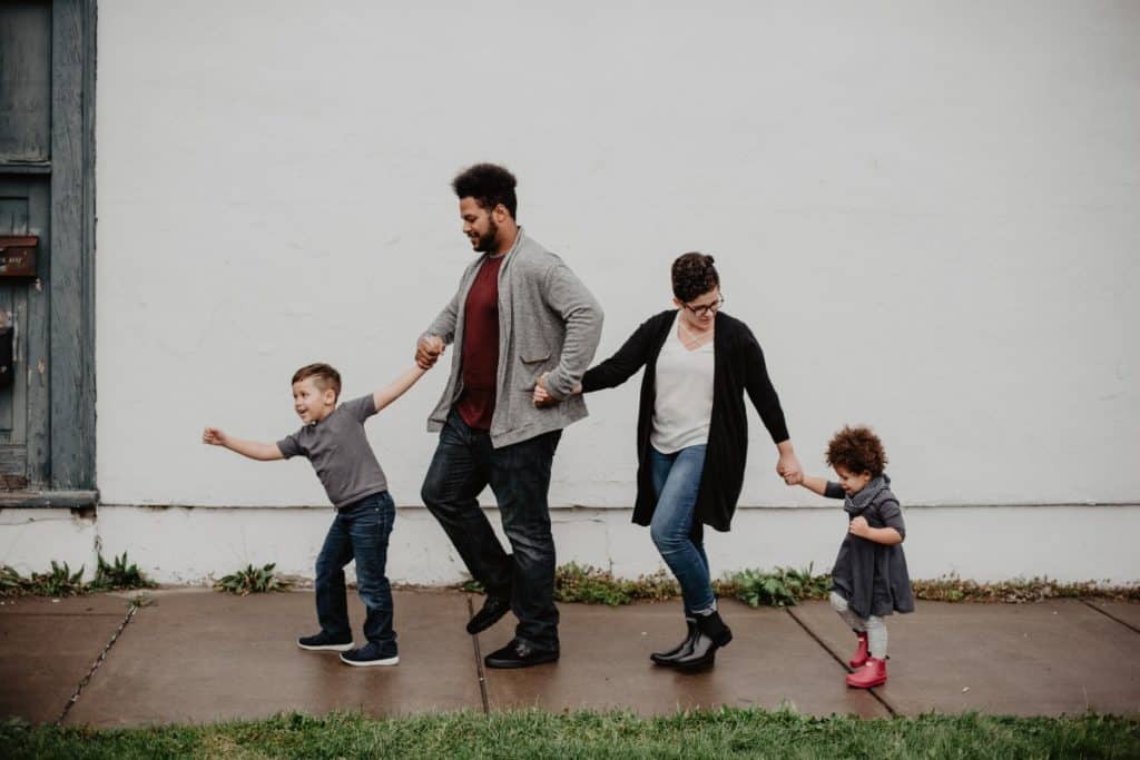 Practical Ways to Get Your Entire Family Involved in a Loved One's Recovery