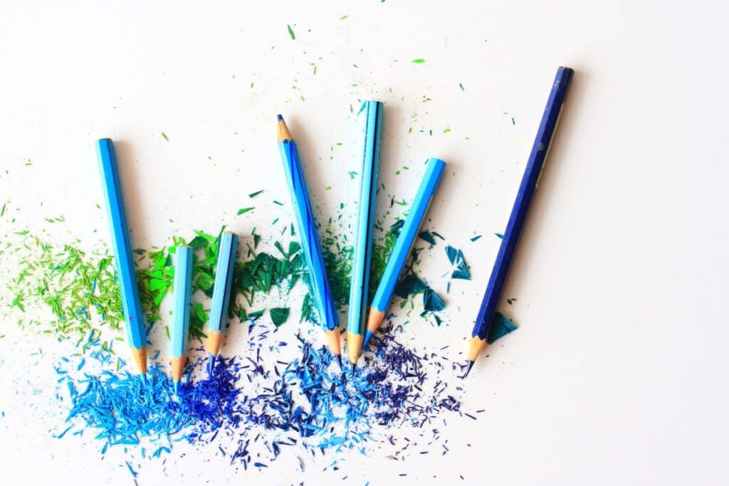 What Are Non-Verbal and Creative Therapy Methods?