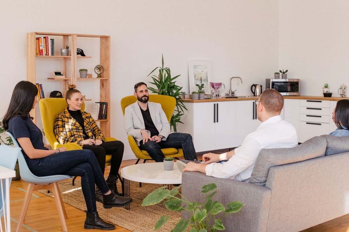 What Do Non-12-Step Addiction Treatment Programs Look Like?